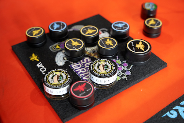 hashtek solventless extraction equipment at the smoking jacket 2023 hash rosin event