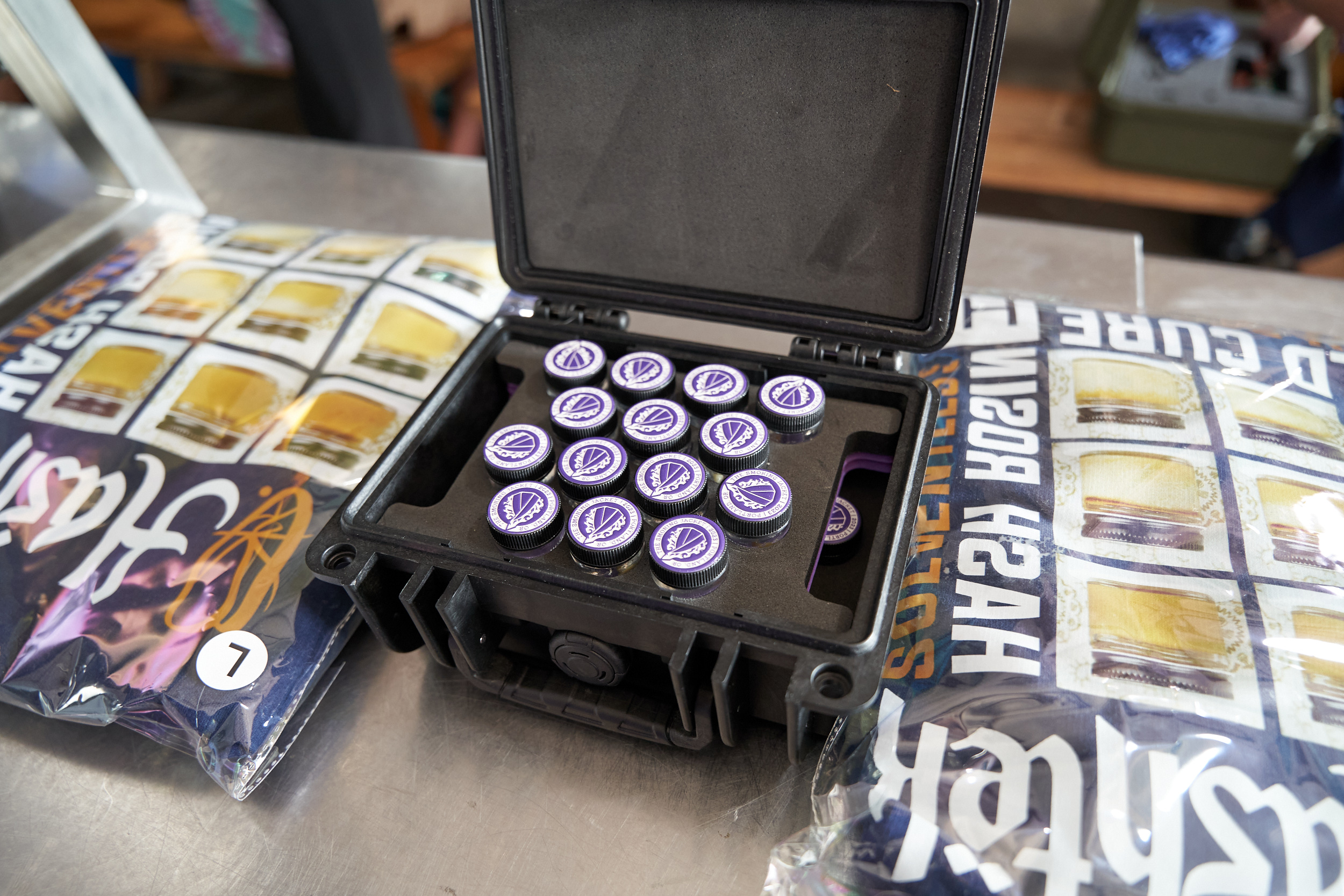 hashtek solventless extraction equipment at the smoking jacket 2023 hash rosin event
